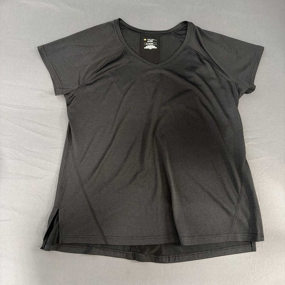 Tek Gear Dey Teak short-sleeve athletic V-neck t-shirt Xl